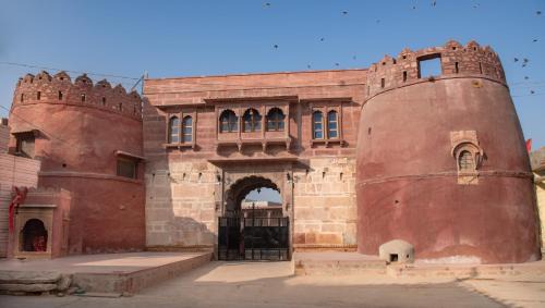 Jodhpur House | Kot Dunara - A 16th Century Castle near Jodhpur