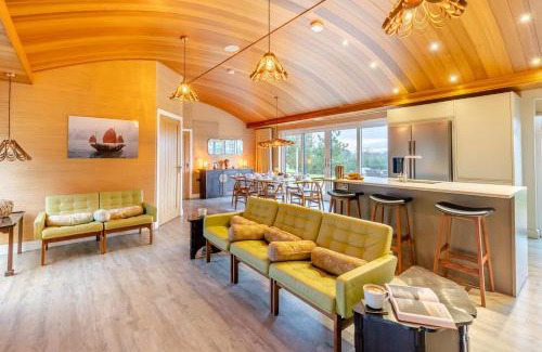 Llansantffraid-ym-Mechain House | Kowloon Park at Bryn Tanat