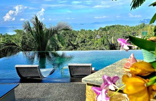 Nong Thale Villa | Krabi Glass House Sea View Villa