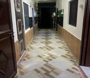 Mallital House | Krishna guest house