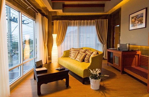 Ang Sila Hotel | Kroque Boutique & Bistro