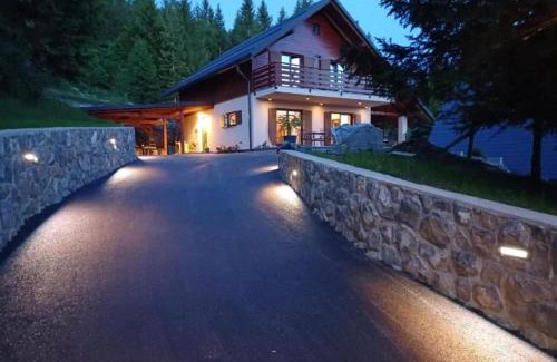 Ravna Gora Ski Chalet | Kuća za odmor Aria