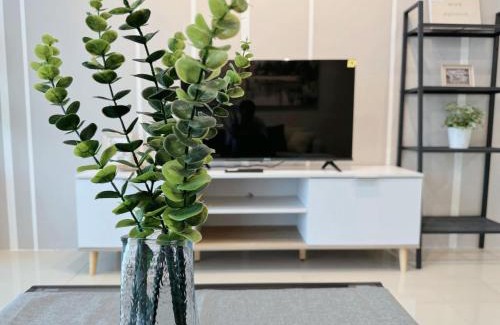 Kampung Stampin Apartment | Kuching Cozy Comfort 05 - Modern Gem Suites 7 Pax near Airport & Saradise