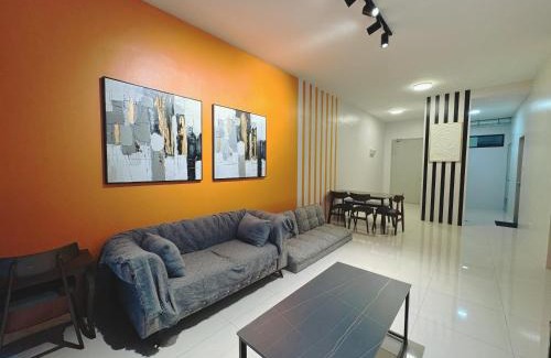 Kampung Stampin Apartment | Kuching Cozy Comfort 07 - Home Stay GEM Suites 7 Pax near Airport & Saradise