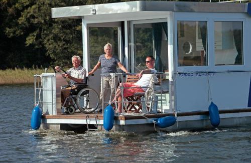 Zeuthen Boat Rental | Kuhnle-Tours Bootshaus Zeuthen