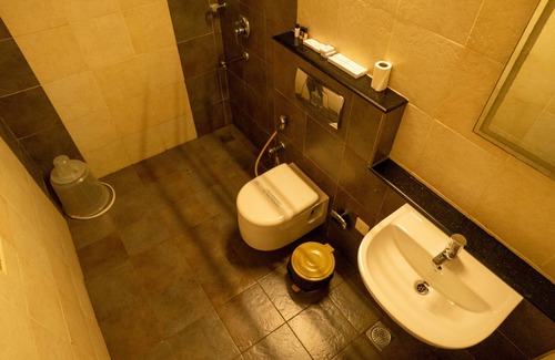 Andhakaranazhy Hotel | Kumarakom Heritage