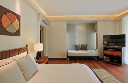 Vihamanafushi Resort | Kurumba Maldives