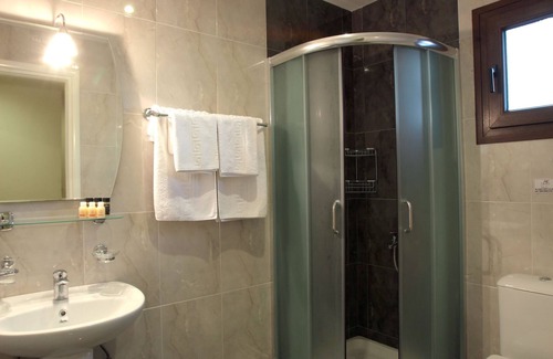 Plitra Hotel | Kyniska Hotel