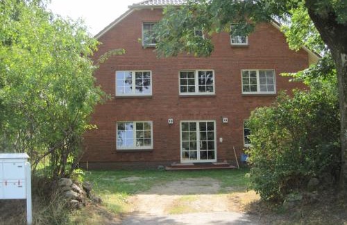 Thulendorf Apartment | Ländliche 1-Raumwohnung im Park