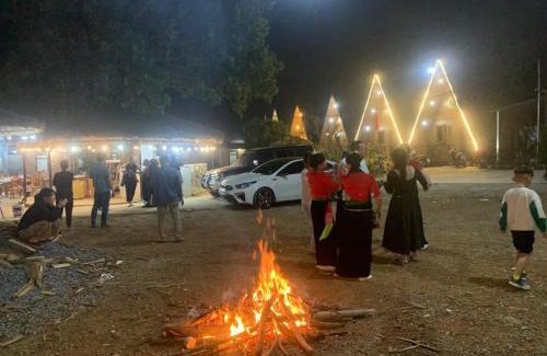 Van Chan Hotel | Lực Vĩ Homestay & Hot Spring Yên Bái