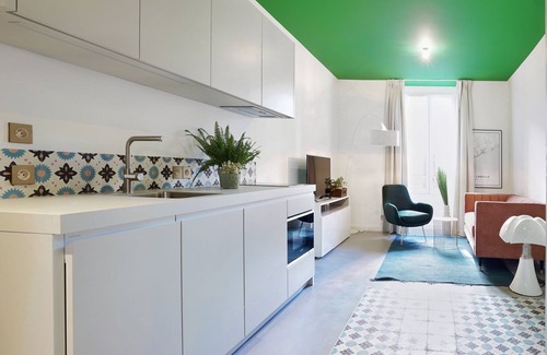 Quartier du Port Apartment | L'Abeille Boutique Apartments