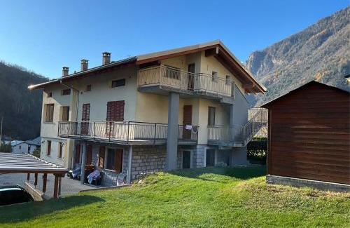 Piuro House | L'Acero Rosso