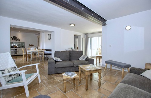La Ciotat Ski Chalet | "L'Adré". Large townhouse close to the port