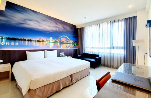 Shanhua District Hotel | L'arc Hotel