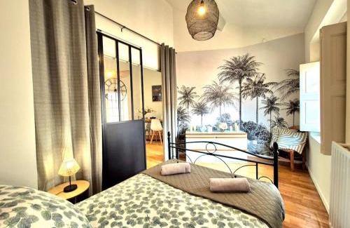 Nimes City Centre Apartment | L'artiste-balcon-clim