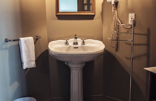 Les Eboulements Hotel | L'Authentique Auberge de Charlevoix