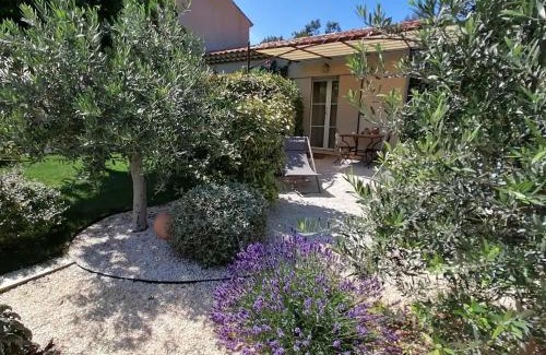 Tourtour Apartment | L'Autre Perle, balnéo en supplément, le Clos des Perles