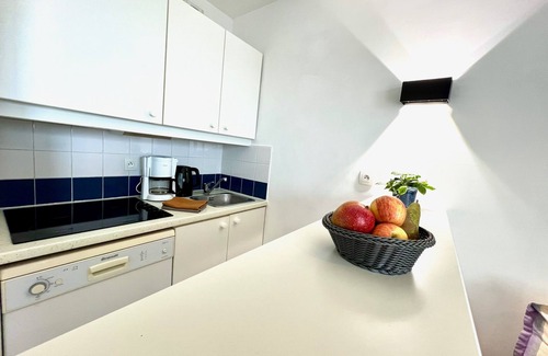 Chateau-d'Olonne Apartment | L'Estran Sea View Apartment! Residence with Pool