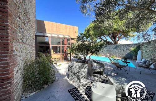 Pia House | L'hacienda