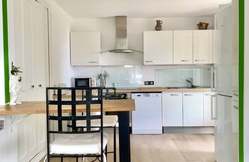 Tourrette-Levens House | L'oasis verte: breathtaking sea views, swimming pool, privacy