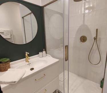 Ep 21 - Saint-Paul Apartment | L'Oiseau vert - calme, ressourçant et proche du centre ville