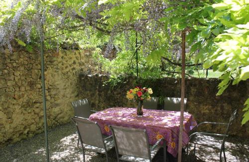 La Haute Maure House | L'Oubradou Mas de charme shared pool in Provence nature and calm