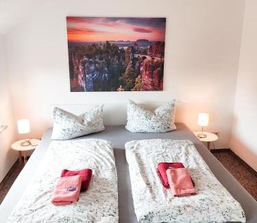 Lichtenhain Apartment | L4 - Urlaubsmagie - Kleine Wohnung am Wanderweg