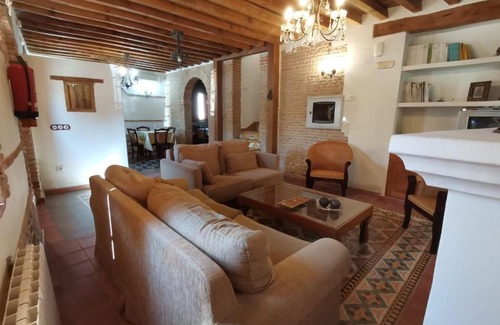 Alcanizo House | La Aldaba del siglo XX