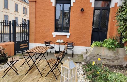 Cayeux-sur-Mer House | La Baigneuse maison avec jardinet et parking privé, à 200 m plage