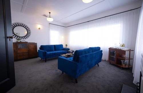Invermay Apartment | La Banque, Art Deco Elegance