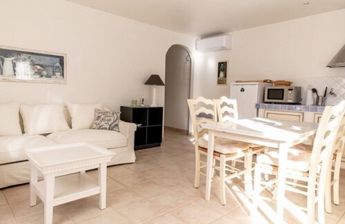 Entrecasteaux Bed & Breakfast | La Bastide de Fangouse