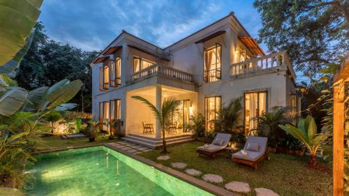Siolim Villa | La Branca, Luxurious 4 BHK villas near Peaceful Morjim Beach, with Private Pool, Big Garden, Security, Kitchen, Wifi, Terrace