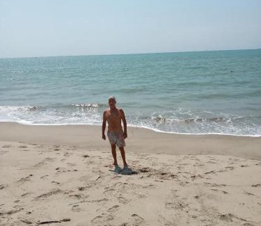 Los Pinos House | LA CABAÑA DE HUERTAMAR