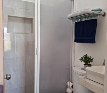 Comitan de Dominguez Apartment | LA CASA AMARILLA, centrica, barrio local.