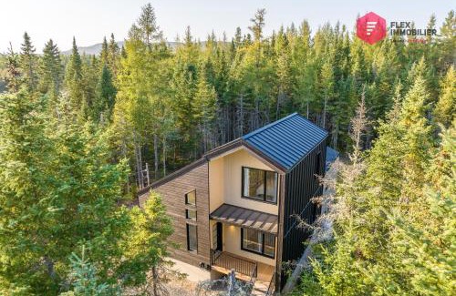 Shannon Ski Chalet | La Casa Bella - Luxury, Comfort, Pool & private SPA