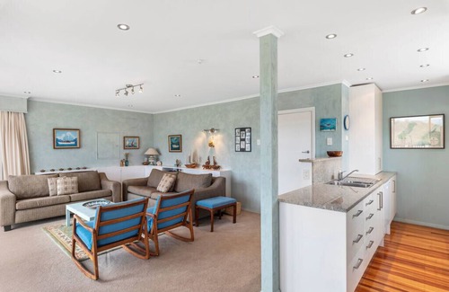 Waikanae House | La Casa de la Playa - Beachfront Waikanae Home