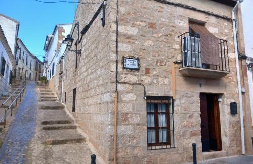 El Altico House | La Casa del Abuelo Curro