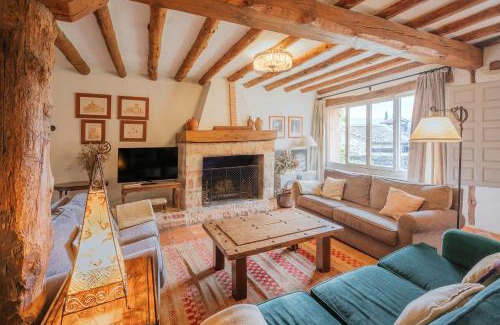 Requijada House | La Casa Del Herrero - Requijada