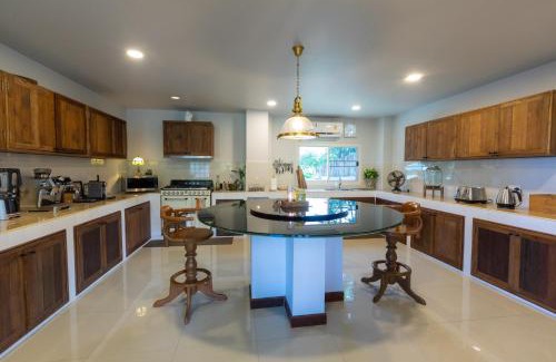 Si Sawat Villa | La Casa del Lago Kanchanaburi