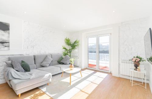 Luanco Apartment | LA CASA DEL RELOJ