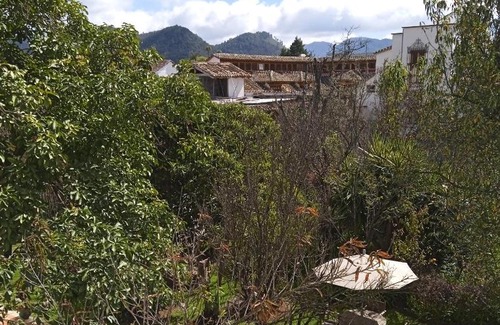 De La Merced House | La Casa Del Rio - Cozy Rooms and Coworking