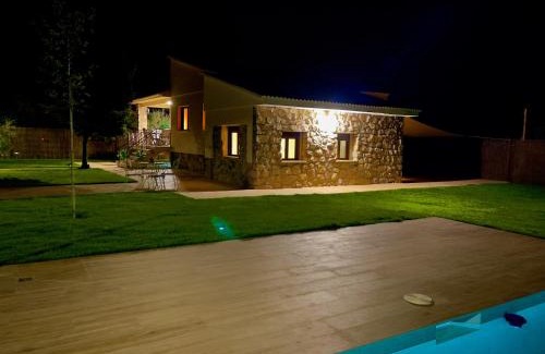 Almorox Villa | La Casa OM