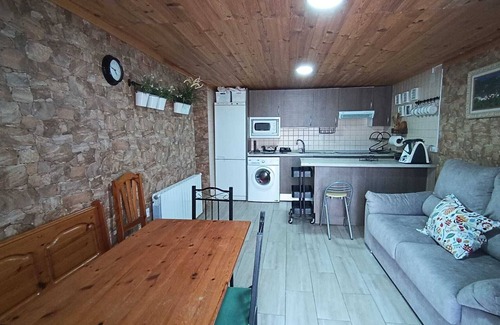 La Casa de la Noguera House | La Caseta Rural House