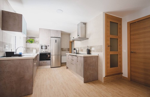 Castillo de Bayuela Cottage | La Casita de Ra. Casa Ideal Para Familias o Amigos