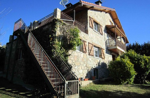 Hoyos del Collado House | La Casona de Collado