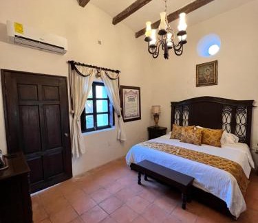 Mineral de Pozos Hotel | La Casona Minera