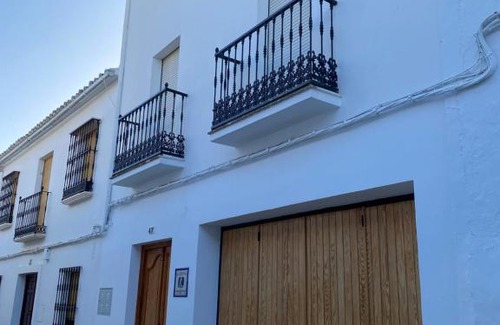 Zuheros House | La Cenefilla