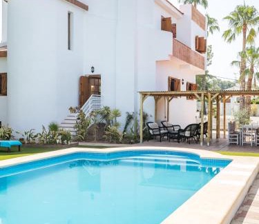 La Pobla de Vallbona House | La Colina