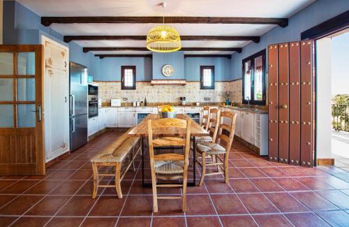 Almodovar del Rio Villa | La Garrida, casa con encanto cerca de Córdoba