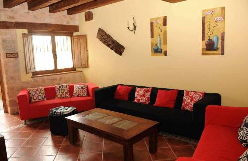 Valdevarnes House | La Hacendera Entre Hoces - 20-28pax-10 hab con baños en suite